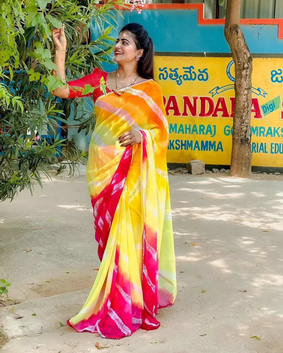 TV Actress Shiva Jyothi in Traditional Yellow Saree Blouse